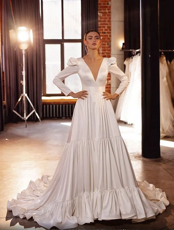 Fascinating Frilled White Wedding Dress